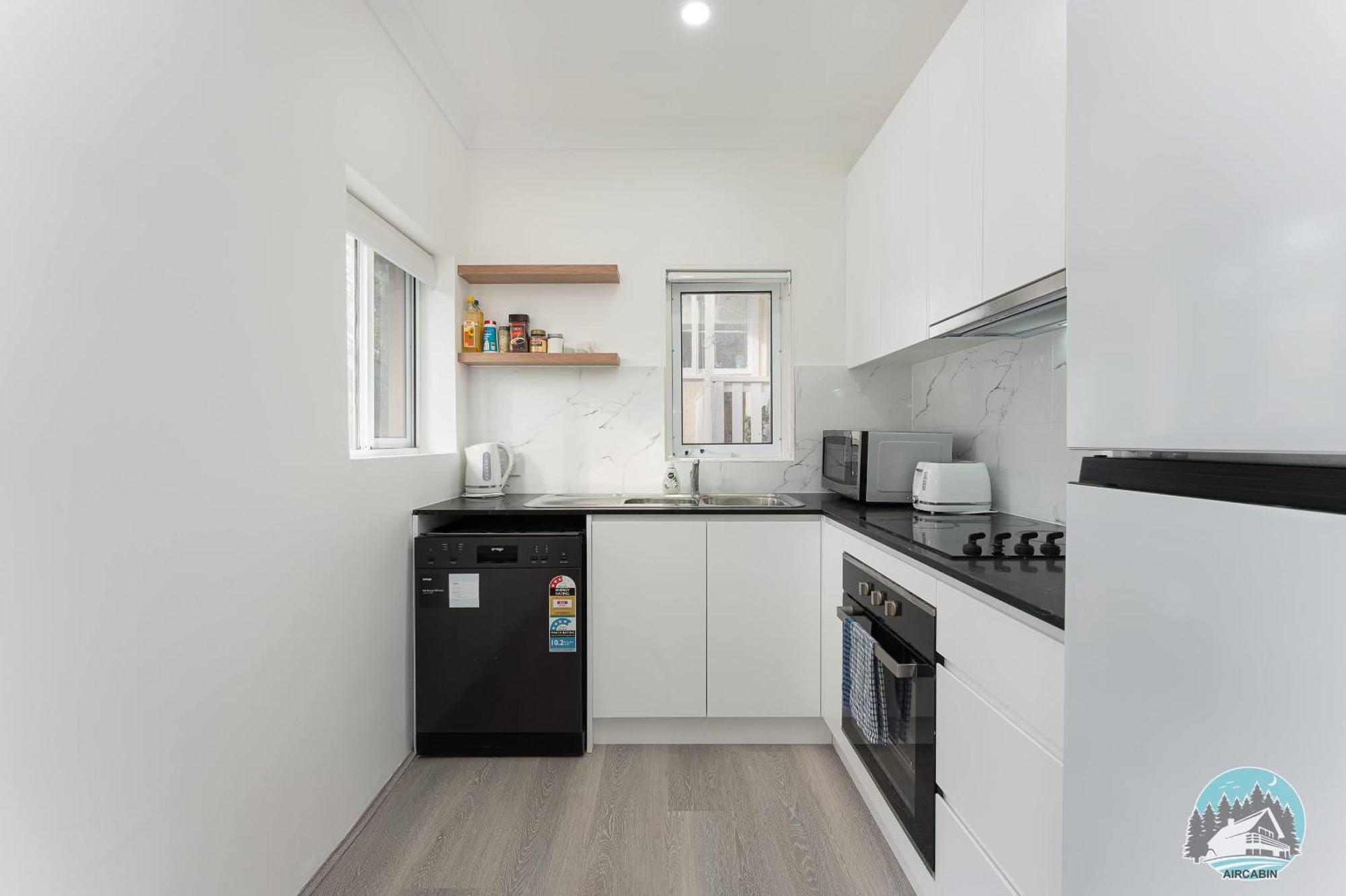 Appartamento Stylish 4-bed Loft In Manly Walk To & Ferry *